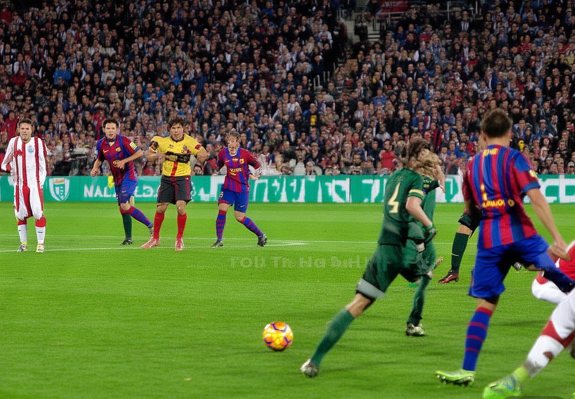 巴塞罗那VS韦斯卡:诺坎普激情对决,未来