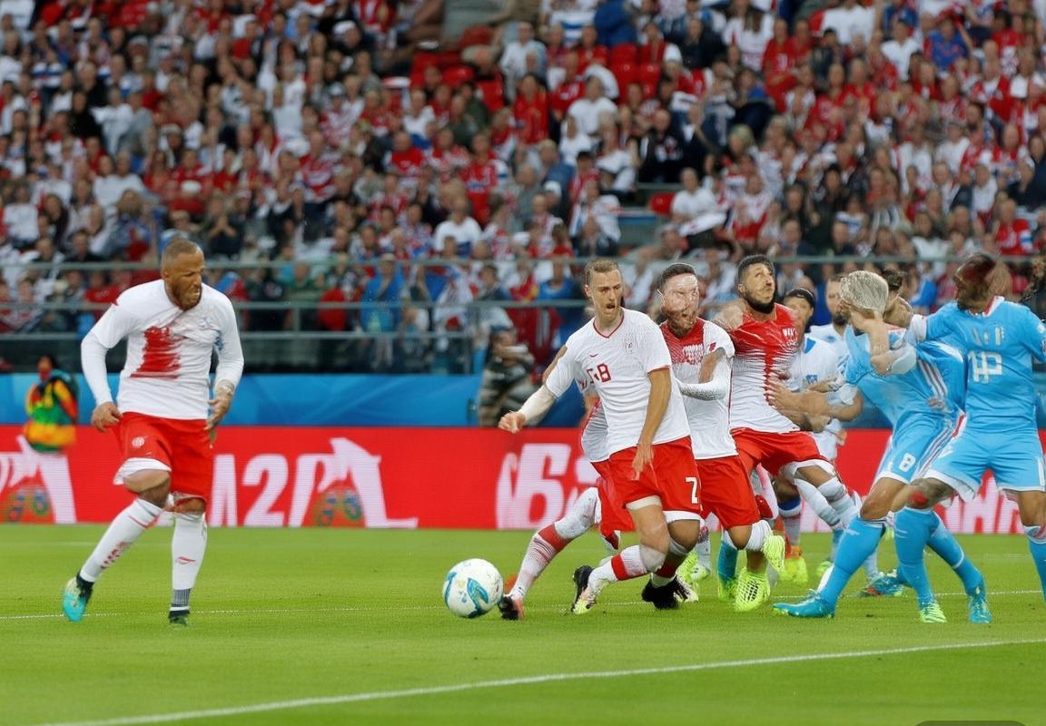 俄罗斯vs波兰比赛深度分析：大小分走势与投注策略(图3)