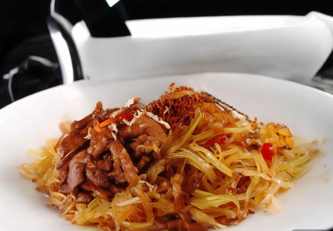 巴萨5-1逆转皇马：诺坎普激战，国家德比再掀高潮